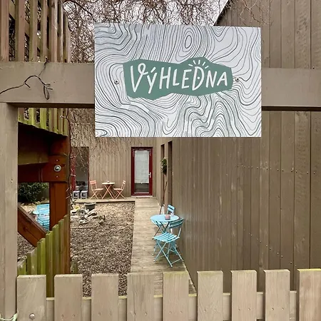 Vyhledna Πανσιόν