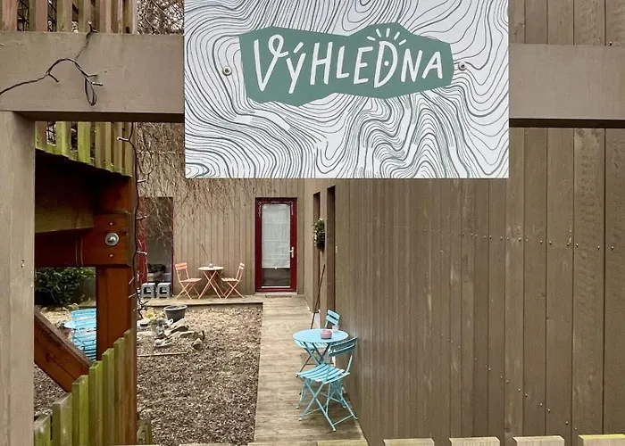 Vyhledna Πανσιόν